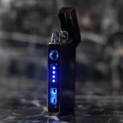 Merkloos Cuberna Elektrische Plasma USB Aansteker Met Batterij Indicator Ice Black - Wind En Storm Bestendig - Geschikt Voor Kaarsen, Vuurwerk, Sigaretten En BBQ 10 Merkloos Cuberna Elektrische Plasma USB Aansteker Met Batterij Indicator Ice Black - Wind En Storm Bestendig - Geschikt Voor Kaarsen, Vuurwerk, Sigaretten En BBQ -Bbq Gereedschap Winkel 1200x1200 139