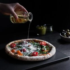 Navaris Pizzasteen XL Voor Oven En Barbecue - Rechthoekige Pizzaplaat 38 X 30 Cm - Inclusief Receptenboek - Keramisch Geglazuurd - Zwart -Bbq Gereedschap Winkel 1200x1200 398