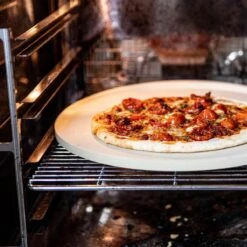 Boska Pizzasteen Deluxe - Voor Oven & BBQ - Knapperige Pizza's - Ø 29.5 Cm - BBQ Accessoires -Bbq Gereedschap Winkel 1200x1200 413