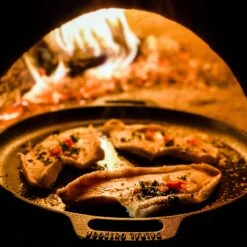 Valhal Outdoor Skillet / Plancha / Koekenpan - Gietijzer - Diameter 35cm, Twee Handvatten, VH35F 23 Valhal Outdoor Skillet / Plancha / Koekenpan - Gietijzer - Diameter 35cm, Twee Handvatten, VH35F -Bbq Gereedschap Winkel 1200x1200 471