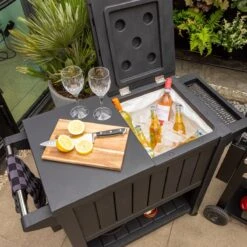 BluMill BBQ Tafel - Inclusief Koelvak 80 Liter - Op Wieltjes - Met Flessenopener - 102 X 46 X 86,5 Cm 25 BluMill BBQ Tafel - Inclusief Koelvak 80 Liter - Op Wieltjes - Met Flessenopener - 102 X 46 X 86,5 Cm -Bbq Gereedschap Winkel 1200x1200 546