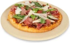 Boska Pizzasteen Deluxe - Voor Oven & BBQ - Knapperige Pizza's - Ø 29.5 Cm - BBQ Accessoires -Bbq Gereedschap Winkel 1200x735 1