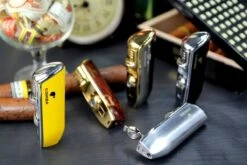 Cohiba® Sigarenaansteker - Sigarenboor - Sigaren - Sigaar - Cohiba Aansteker - Sigarenboor - Sigaren Accessoires - Sigarenknipper - Sigaar Aansteker - Cohiba - Incl. Luxe Geschenkdoos - Rood 32 Cohiba® Sigarenaansteker - Sigarenboor - Sigaren - Sigaar - Cohiba Aansteker - Sigarenboor - Sigaren Accessoires - Sigarenknipper - Sigaar Aansteker - Cohiba - Incl. Luxe Geschenkdoos - Rood -Bbq Gereedschap Winkel 1200x800 4