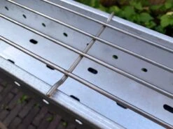 Spiedini Saté-bbq Bali 80 - Saté Houtskoolbarbecue Met Horizontaal Rooster - 80 Cm Lang, 11 Cm Breed - Materiaal: Gealuminiseerd Ijzer 28 Spiedini Saté-bbq Bali 80 - Saté Houtskoolbarbecue Met Horizontaal Rooster - 80 Cm Lang, 11 Cm Breed - Materiaal: Gealuminiseerd Ijzer -Bbq Gereedschap Winkel 1200x899 14