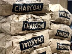 Smokin’ Flavours Gamhar Restaurant Houtskool 10 KG (Zuid Afrika) 8 Smokin’ Flavours Gamhar Restaurant Houtskool 10 KG (Zuid Afrika) -Bbq Gereedschap Winkel 1200x900 13