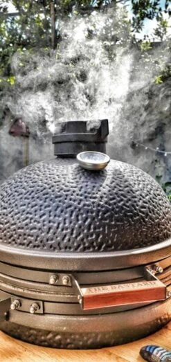 The Bastard Urban Medium - Kamado Barbecue - Kamado BBQ -Bbq Gereedschap Winkel 567x1200