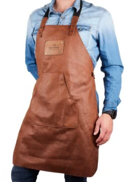 Schort Van Gerecycled Leer - Lichtbruin - Duurzaam Vervaardigd Van Leerresten - Klaar Voor Het BBQ Seizoen -Bbq Gereedschap Winkel 817x1200 4