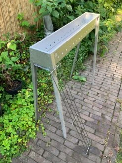 Spiedini Saté-bbq Bali 80 - Saté Houtskoolbarbecue Met Horizontaal Rooster - 80 Cm Lang, 11 Cm Breed - Materiaal: Gealuminiseerd Ijzer 35 Spiedini Saté-bbq Bali 80 - Saté Houtskoolbarbecue Met Horizontaal Rooster - 80 Cm Lang, 11 Cm Breed - Materiaal: Gealuminiseerd Ijzer -Bbq Gereedschap Winkel 899x1200 15