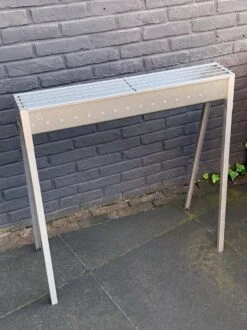 Spiedini Saté-bbq Bali 80 - Saté Houtskoolbarbecue Met Horizontaal Rooster - 80 Cm Lang, 11 Cm Breed - Materiaal: Gealuminiseerd Ijzer 37 Spiedini Saté-bbq Bali 80 - Saté Houtskoolbarbecue Met Horizontaal Rooster - 80 Cm Lang, 11 Cm Breed - Materiaal: Gealuminiseerd Ijzer -Bbq Gereedschap Winkel 899x1200 16